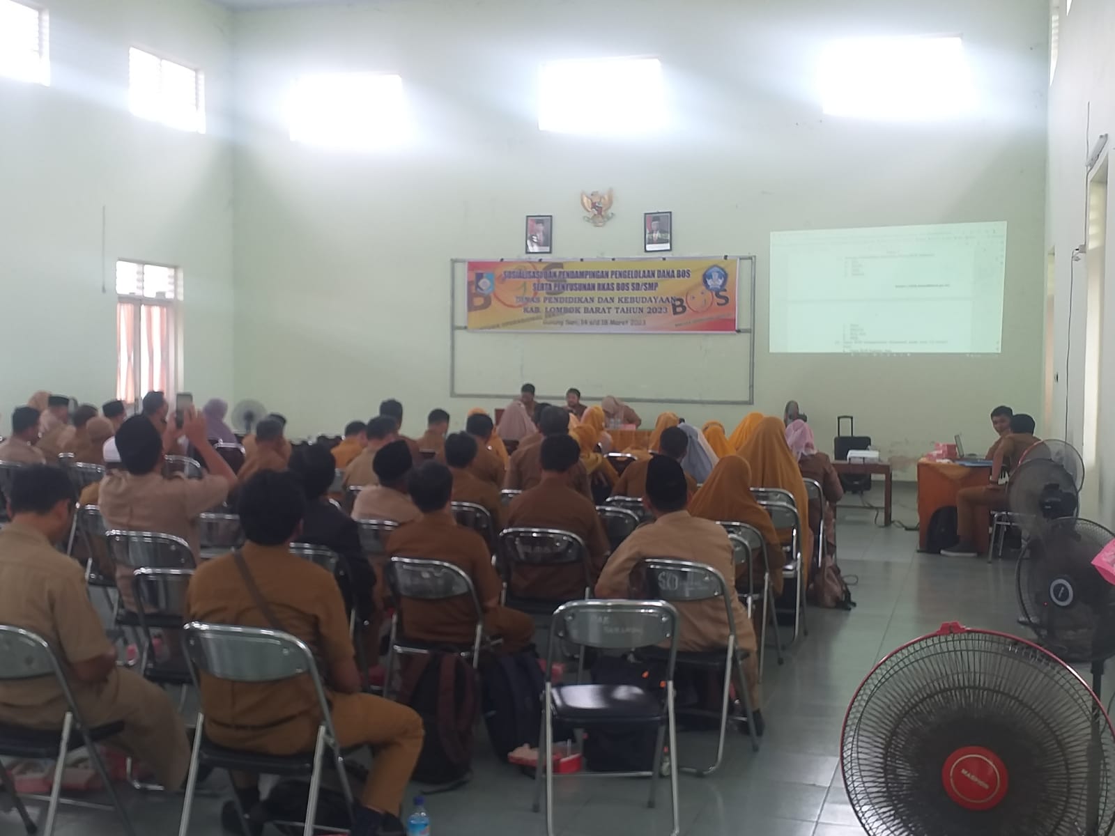 SOSIALISASI DAN PENDAMPINGAN PENGELOLAAN DANA BOS 2023