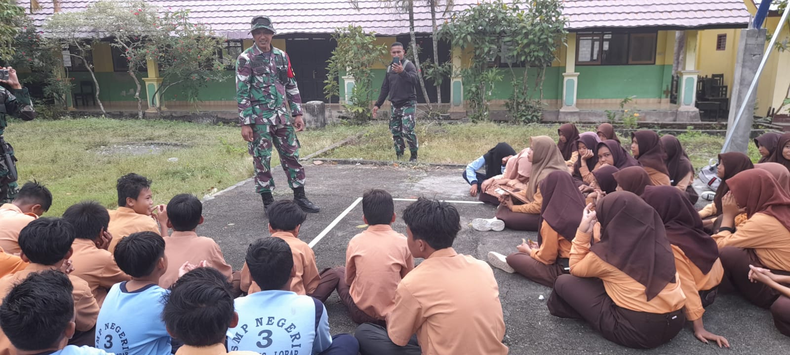 MASA PENGENALAN LINGKUNGAN SEKOLAH (MPLS)