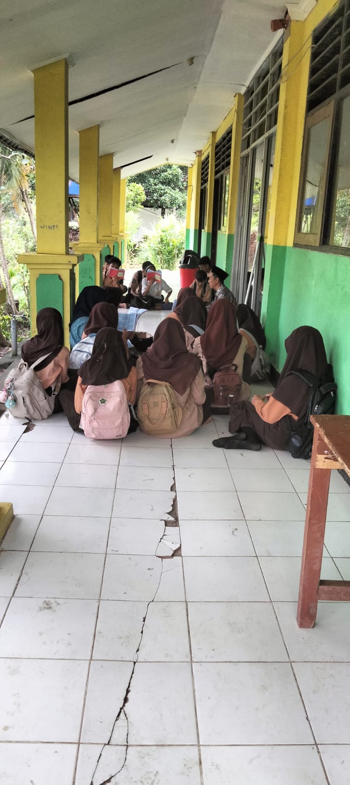 GEMA WAHYU DI BALIK BUKIT BUWUN MAS SEKOTONG