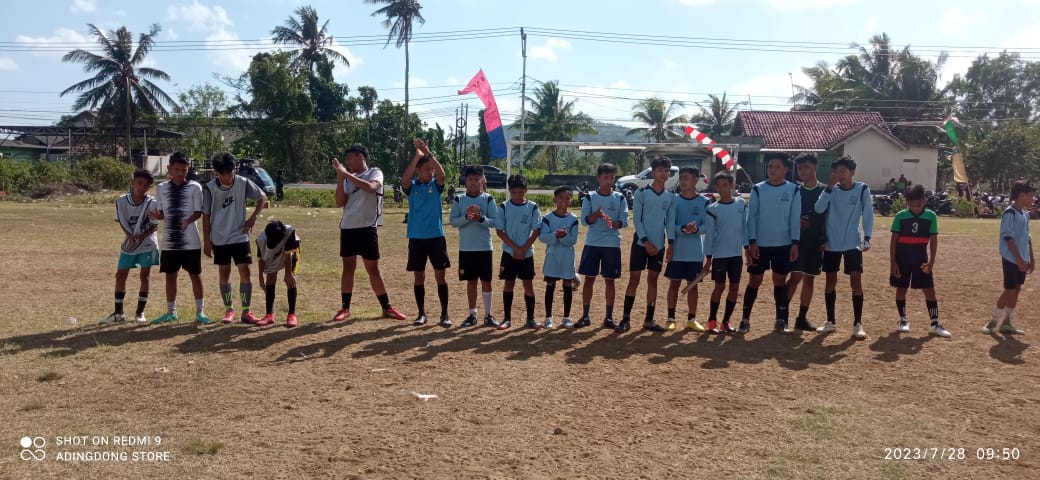 TIM SEPAK BOLA
